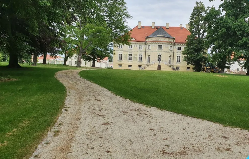 Zespół Pałacowo-Parkowy w Lewkowie